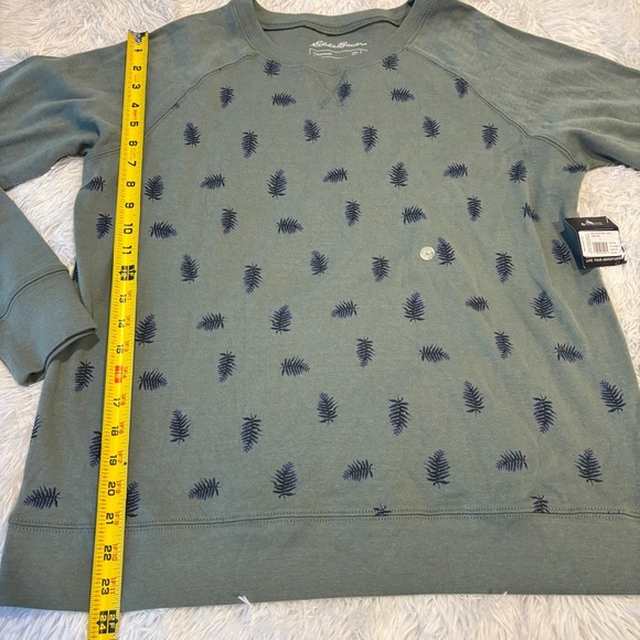 Eddie Bauer legend wash Crew Sweatshirt - LEAF P
MINRALGRN NWT Lg - Picture 4 of 10